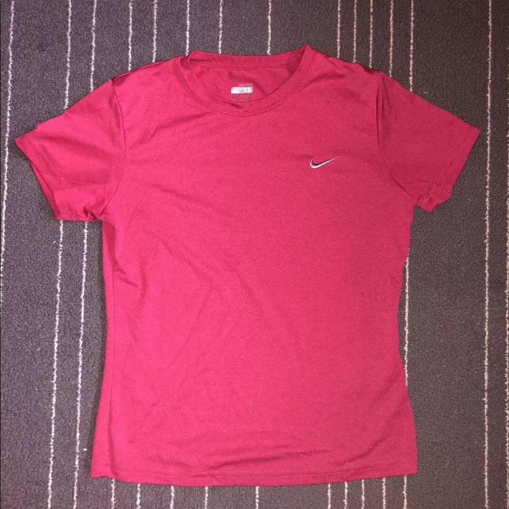 Women’s Nike Dri Fit T-shirt pink